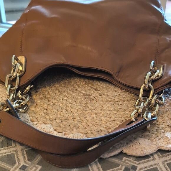 Michael Kors Lilly Walnut Soft Leather Gold Chain Strap Tote Shoulder Bag - Picture 10 of 14